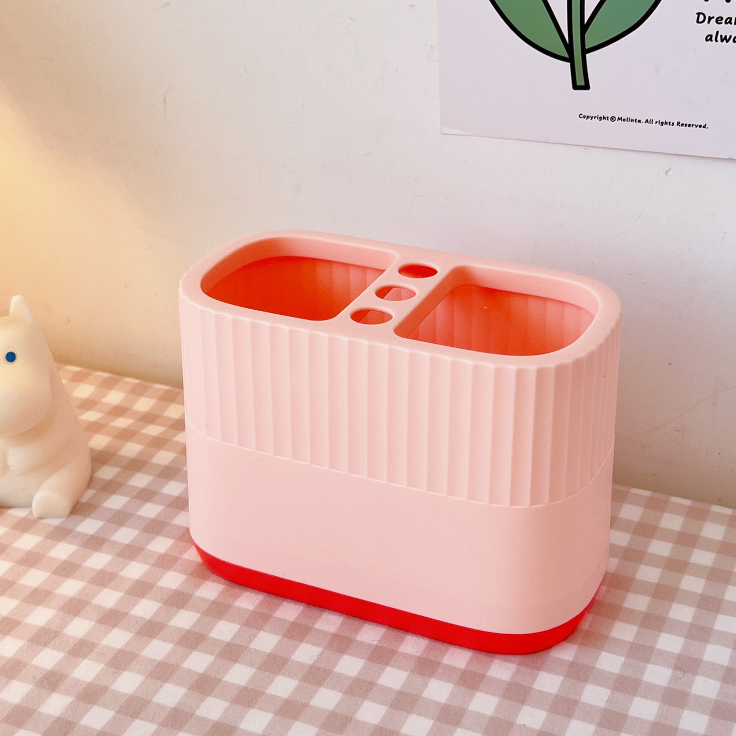 Cute Creative Cartoon Refrigerator Pen Holder (Large Capacity)